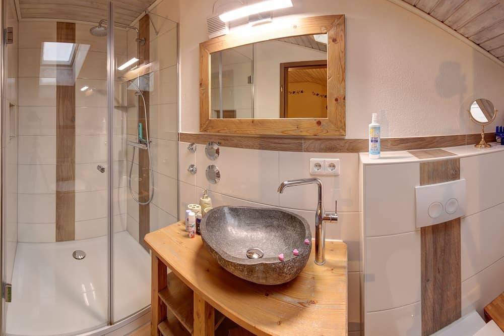 Ganze Wohnung, Ferienwohnung für 2 Personen mit Balkon, Küchenzeile, 29 qm in Inzell, Bayerische Alpen