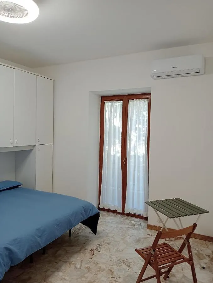 Casa de huéspuedes para 7 personas, con piscina y piscina para niños además de jardín y vistas - 1
