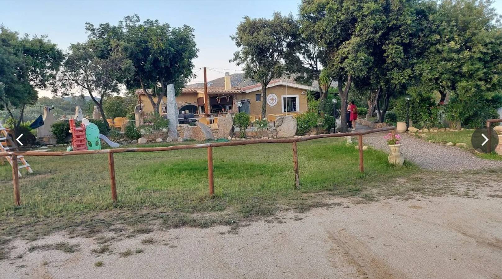 Mia Rooms: Double Room with Private Patio in Villasimius, Cagliari Province