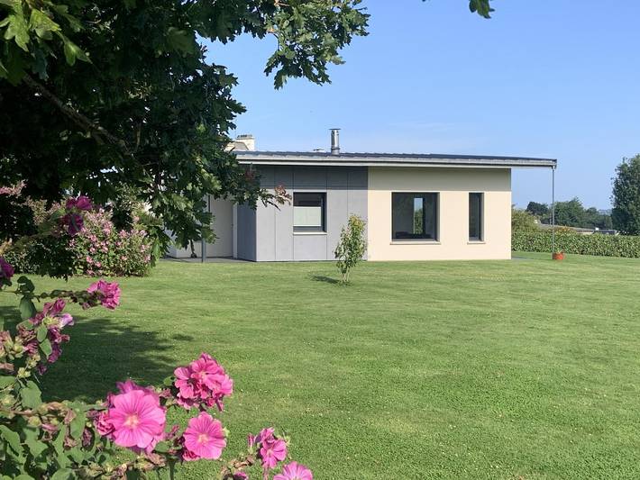 Gîte pour 4 personnes, avec terrasse et jardin à Ploubazlanec
