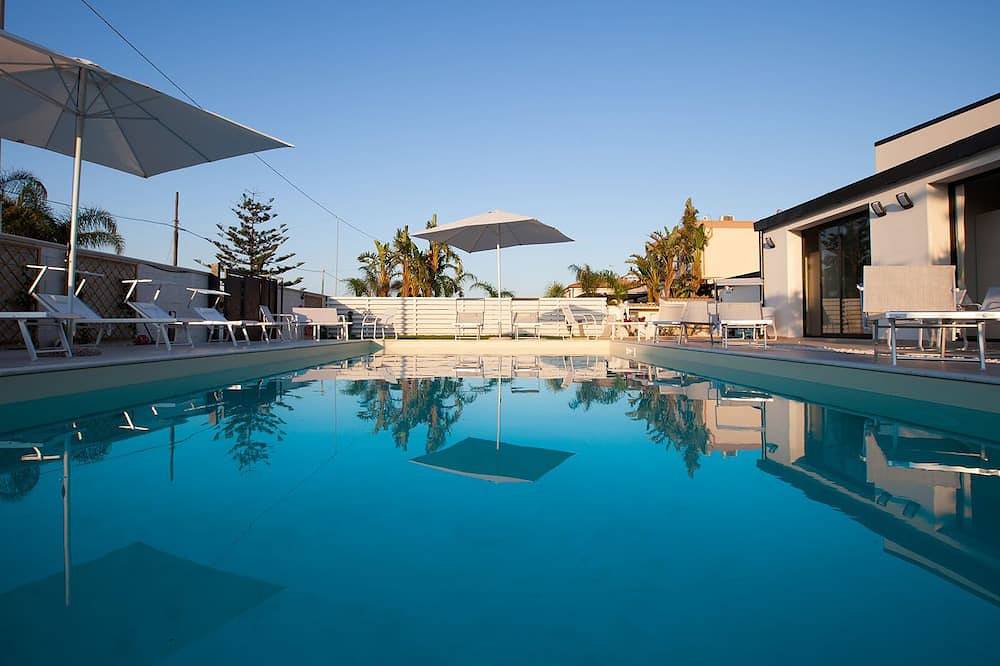 Luxusvilla in der Nähe des Meeres mit privatem Pool in Syrakus, Syrakus Provinz