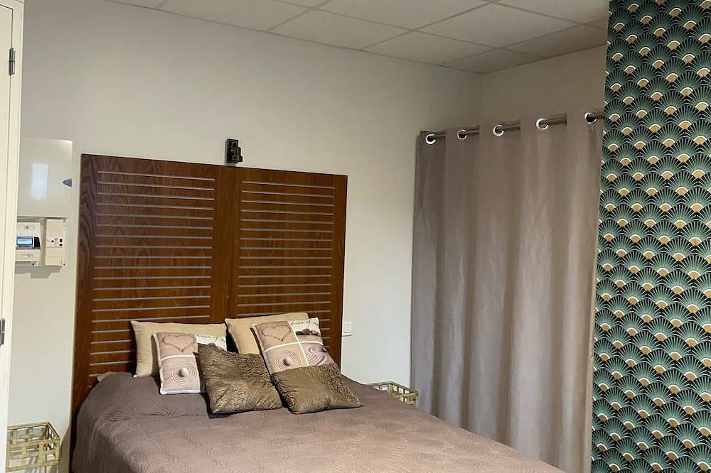Appartamento intero, Incantevole monolocale climatizzato al piano terra con terrazza e zona relax in Corte Francia, Parco naturale regionale della Corsica