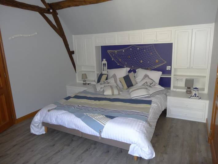 Location de vacances pour 4 personnes, avec piscine et jardin ainsi que sauna et vue, adapté aux familles à Saint-Julien-de-Chédon - 3