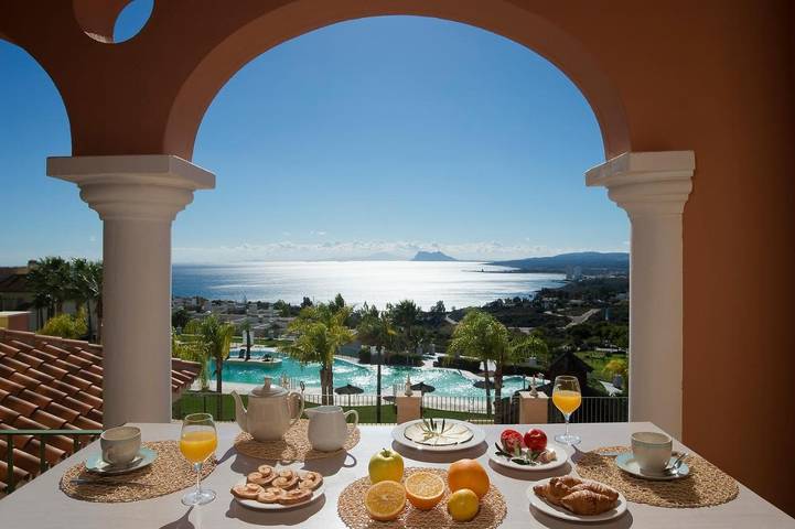 Ferienanlage für 7 Personen, mit Balkon und Terrasse sowie Garten und Kinderpool in Málaga Provinz