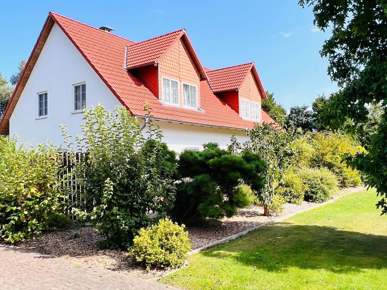 4-Sterne-Ferienhaus Anima mit Sauna, Kamin und Badeteich in Kachlin, Dargen