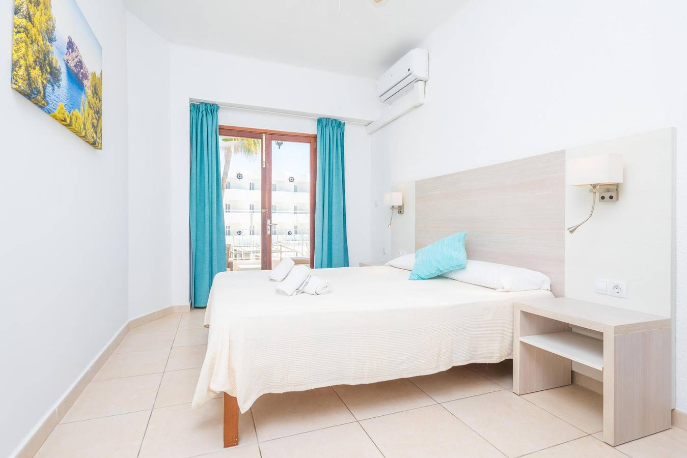 Hotel Antares Hab. Estandard - Gemütliches Hotel im Zentrum von Cala d'Or. Wifi gratis in Cala d'Or, Santanyí