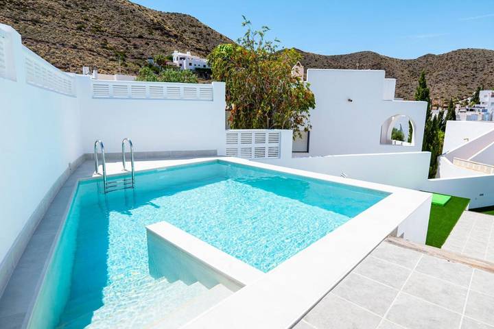Vakantiehuis voor 7 personen, with uitzicht and tuin as well as zwembad, met huisdier in San José (Andalusië)