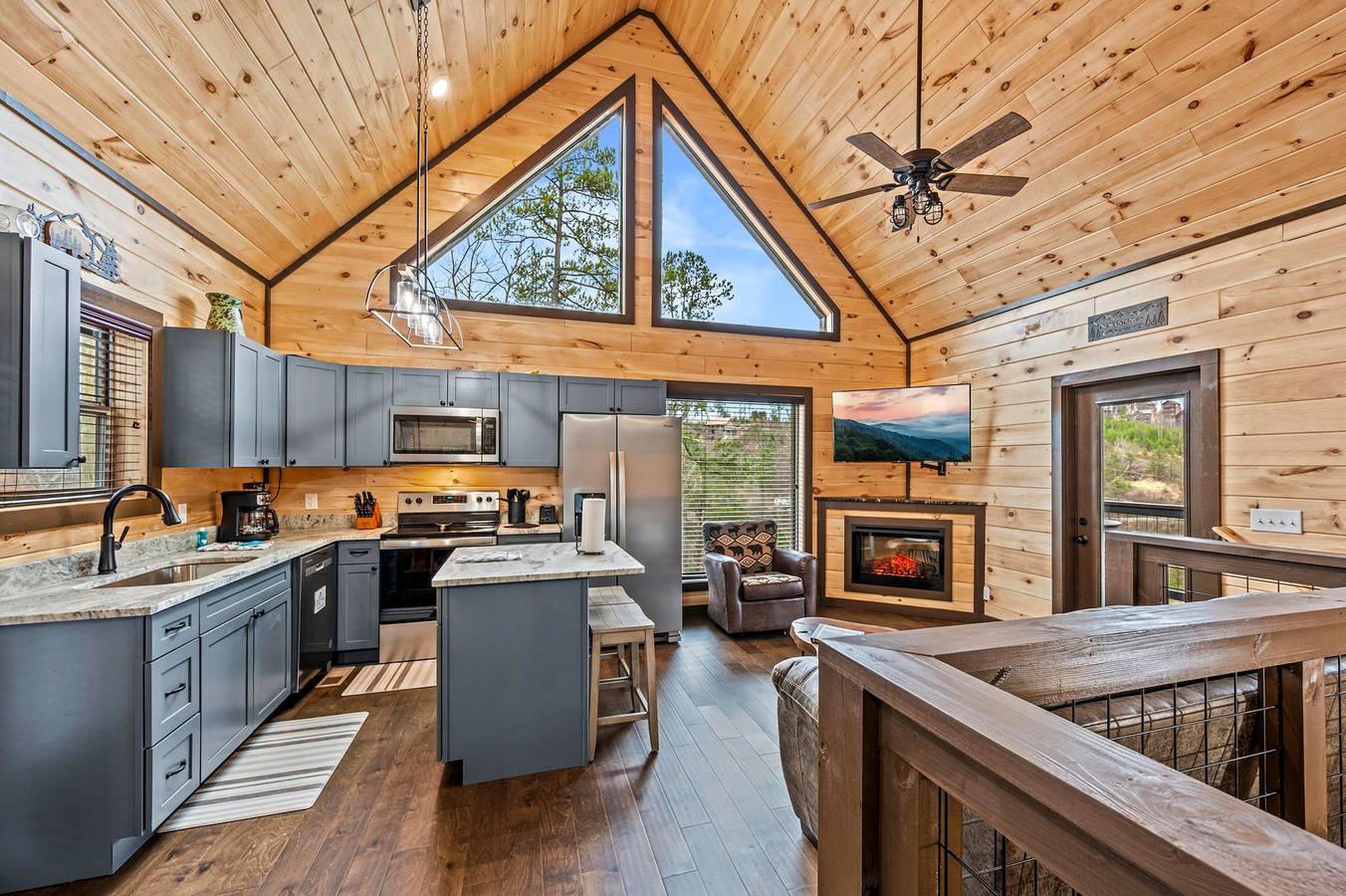 Entire studio, Smoky Retreat in Sevierville in Sevier County