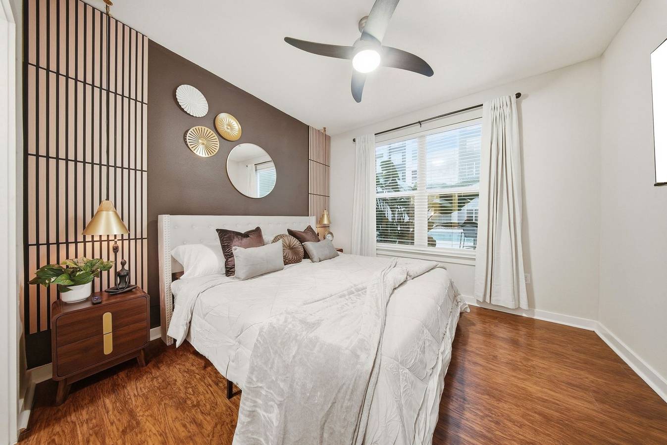 Hel leilighet, Chic 2Br w/ Pool + Pet-Friendly | Unit #14 in South Tampa, Tampa