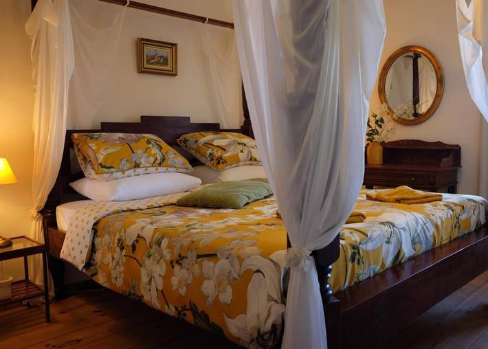 Chambre d’hôte pour 2 personnes, avec Terrasse et Jardin ainsi que Piscine et Vue