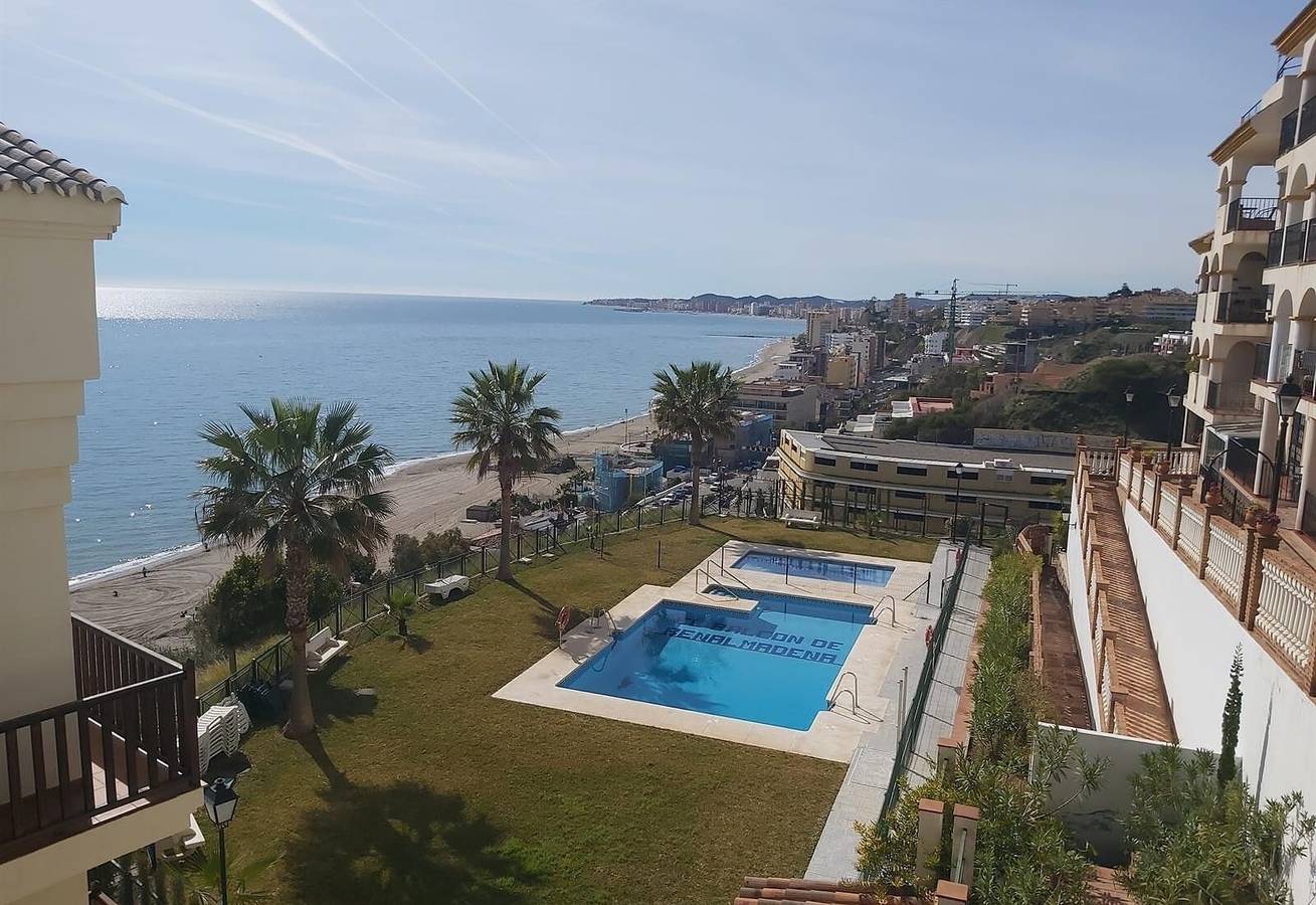 Hel lägenhet, Lägenhet för 4 Personer med balkong in Playa de Carvajal, Benalmádena