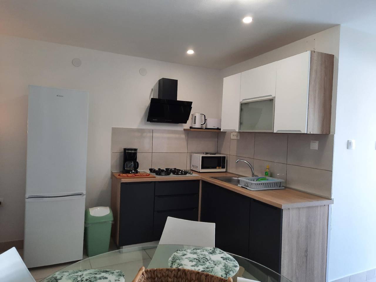Ganze Ferienwohnung, Schönes Apartment in Banjole mit Terrasse in Banjole, Südküste Istrien