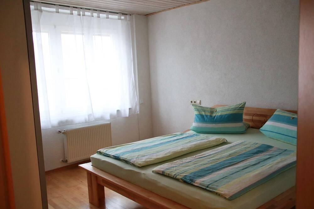 Ganze Wohnung, Ferienwohnung Drei Ländereck in Hilzingen, Hegau