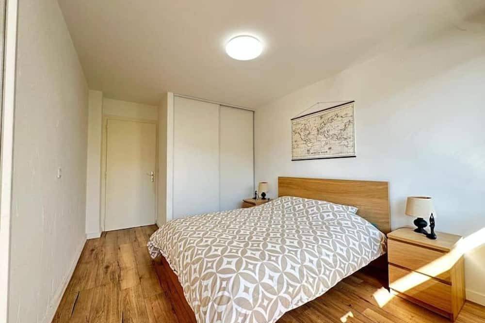 Entire apartment, Urban chic in Annemasse, Saint-Julien-en-Genevois region