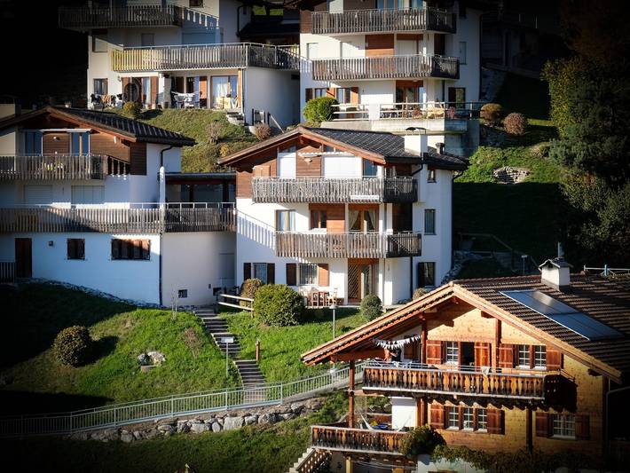 Entire holiday apartment, Casa Darschalé D 4.3 - 3.5 room apartment in Laax Dorf, Laax