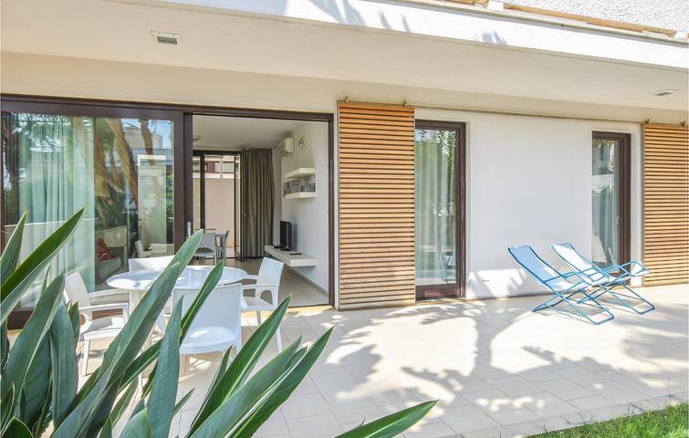 Location de vacances pour 6 personnes, avec jardin ainsi que terrasse et piscine à Marina di Ragusa - 4