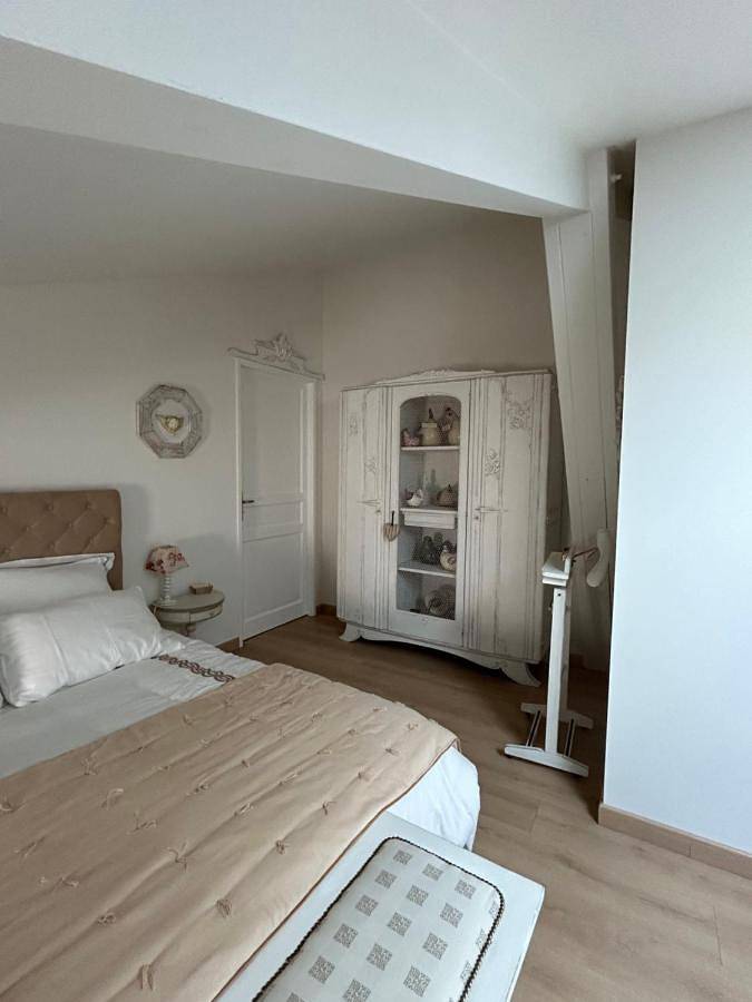 Gîte pour 2 personnes, avec terrasse et jardin à Givry - 2