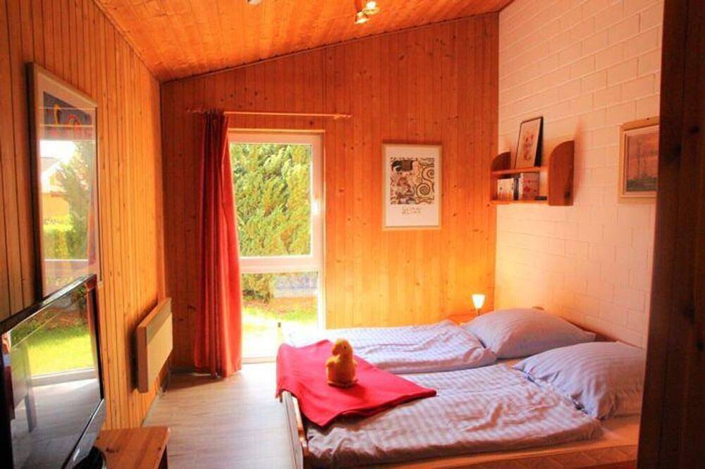 Urlaub am Wasser - Doppelbungalow mit Terrasse im Ferienpark Mirow in Mirow, Mecklenburg-Strelitz
