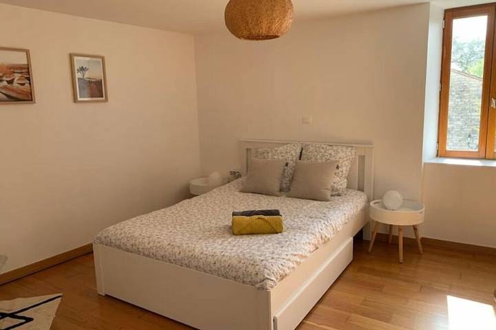 Location de vacances pour 6 personnes, avec terrasse et jardin à Taïx - 4