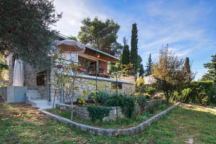 2-Zimmer-Haus mit Terrasse und Meerblick Postira, Brac K-6052 in Postira, Brac