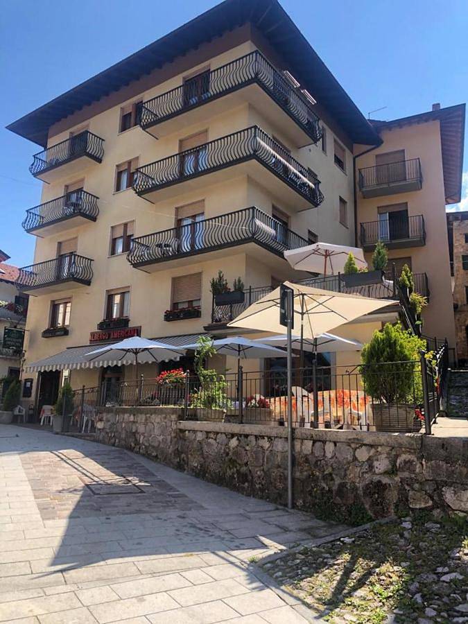 Hôtel pour 4 personnes, avec terrasse dans Serina - 3