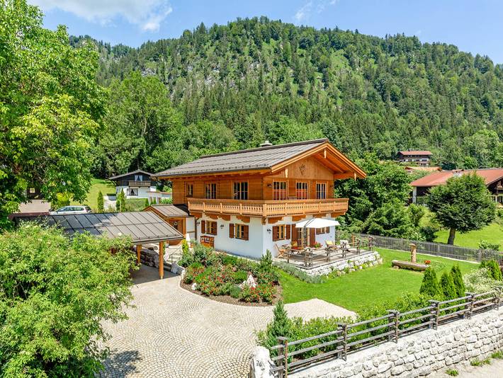 Chalet für 8 Personen, mit Garten und Sauna, mit Haustier in Reit im Winkl