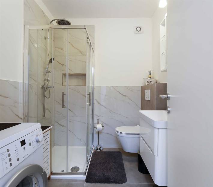 Ganze Wohnung, Gemütlicher Kurzurlaub für Paare: Apartment mit 1 Schlafzimmer und 1 Bad und Parkplatz in Sisan, Südküste Istrien