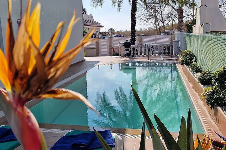 Chalet für 8 Personen, mit Terrasse und Garten, mit Haustier in Riumar