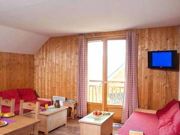 Camping für 8 Personen in Les Déserts, Bauges, Bild 1