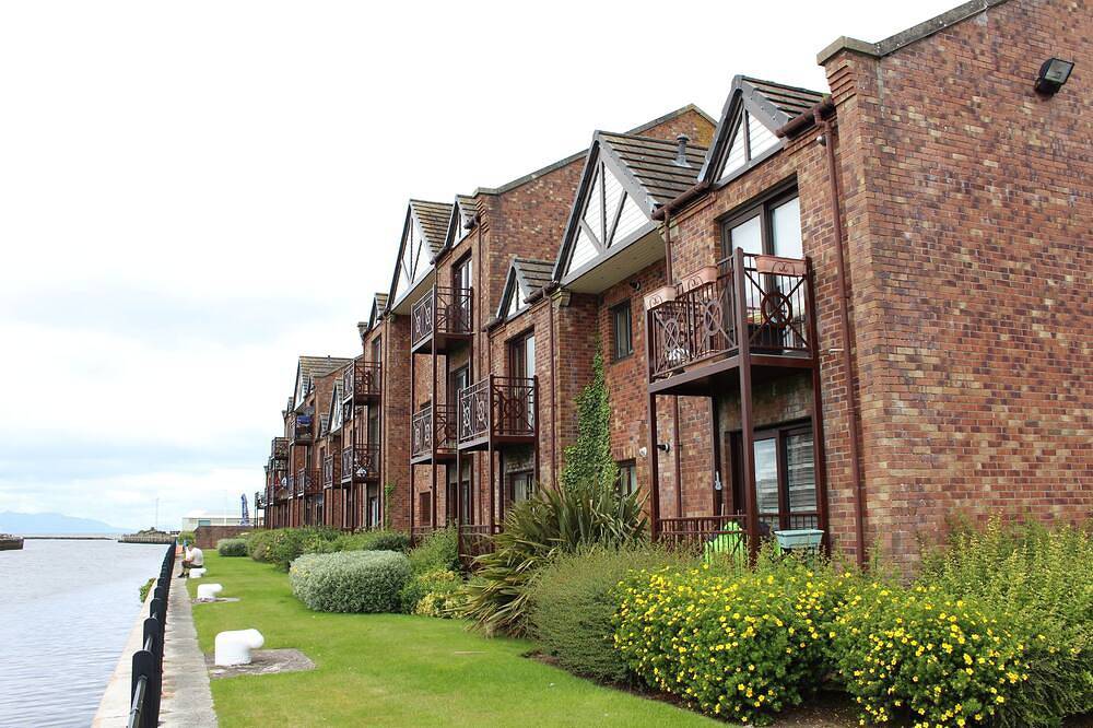 Ganze Wohnung, Apartment-Deluxe-Ensuite mit Bad-Blick auf den Fluss in Ayr, Firth Of Clyde