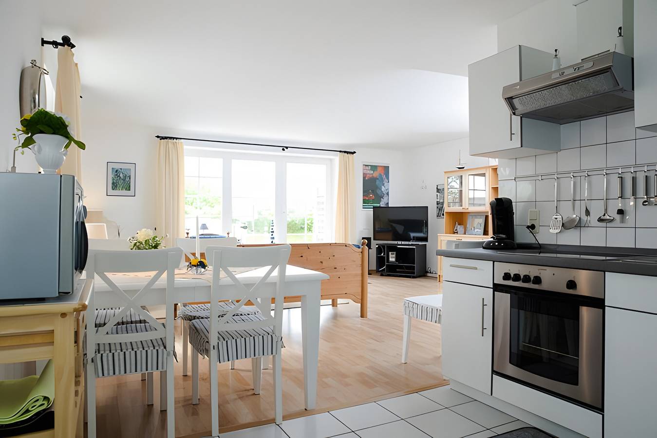 Ferienhaus mit 4 Zimmern, privater Terrasse, Gemeinschaftsgarten und Wlan in Neukirchen (Nordfriesland), Nordfriesland