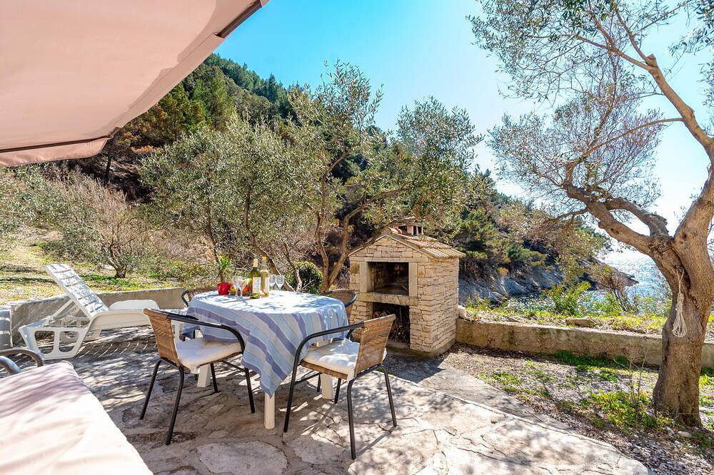 Tolles Haus mit 4 Schlafzimmern in. in Korcula