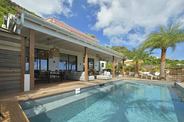 Villa pour 12 personnes, avec piscine et balcon dans Saint-Barthélemy