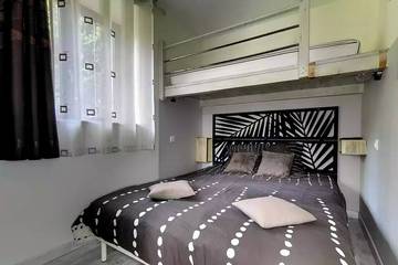 Chambre d’hôte pour 3 personnes, avec piscine et jardin à Mostuéjouls