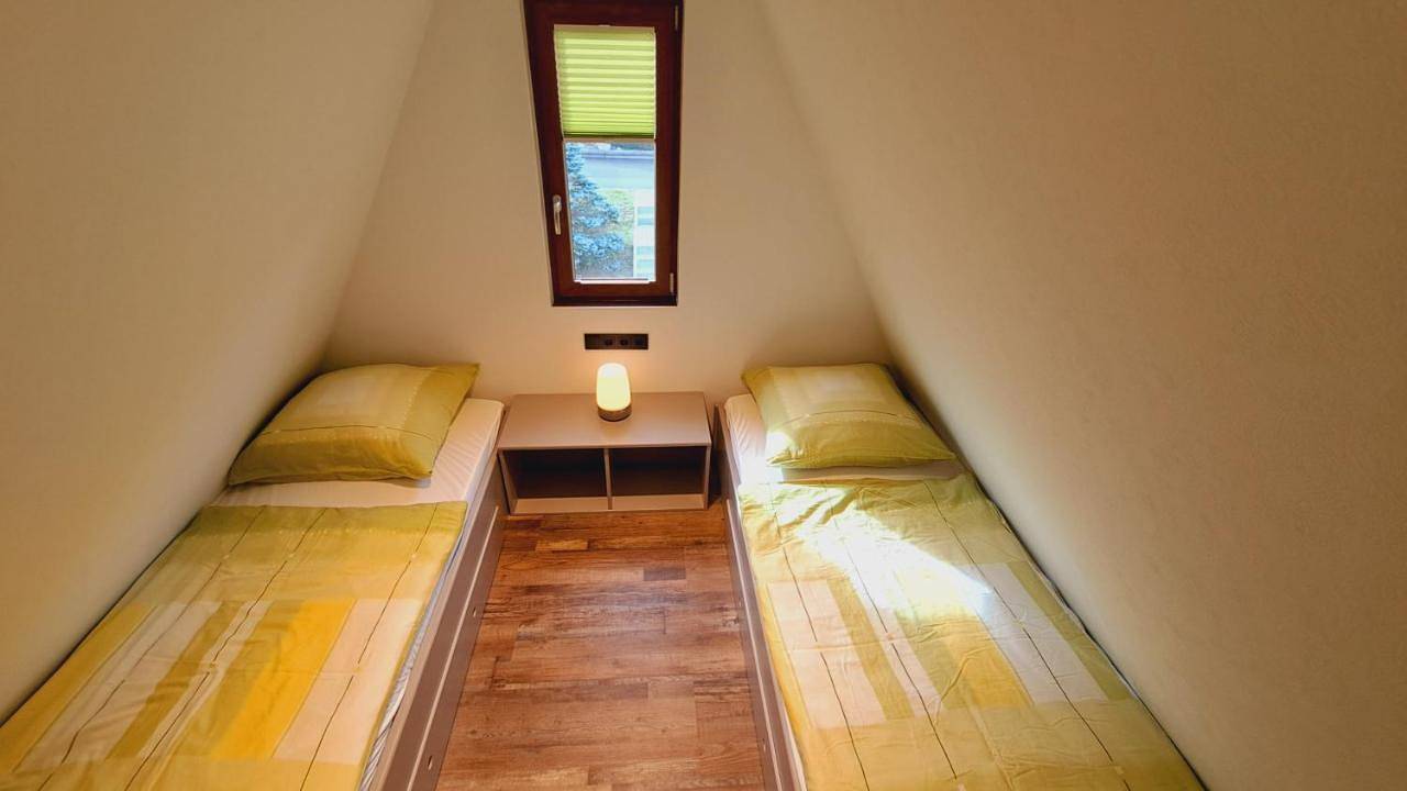 Finnhütte Wagner - Urlaub am Thüringer Meer in Saaldorf, Bad Lobenstein