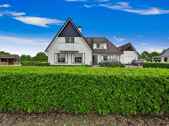 Villa für 14 Personen, mit Terrasse und Garten sowie Pool und Sauna in Zevenaar