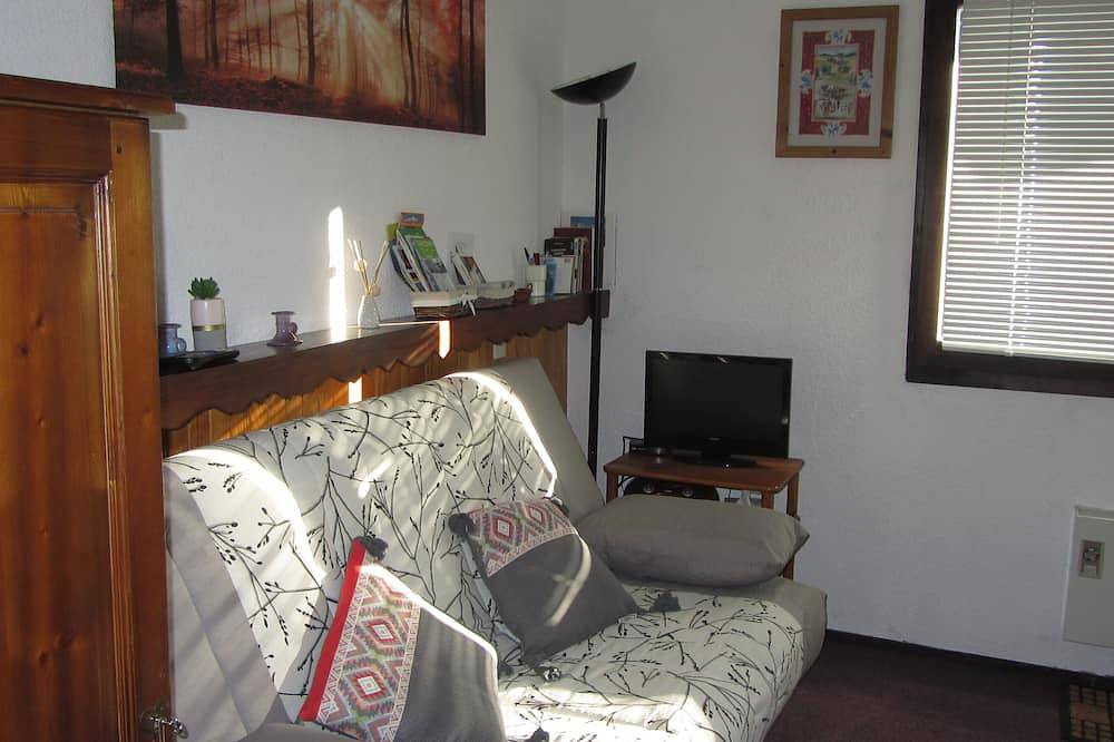 Ganze Wohnung, Charming studio with mountain views in Saint-Jeoire, Region Bonneville