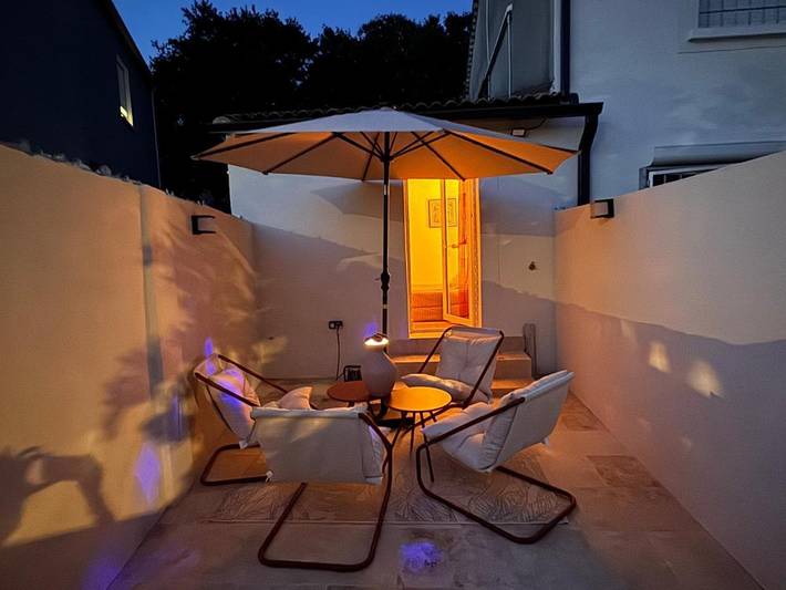 Location de vacances pour 3 personnes, avec Terrasse à Milhaud - 3
