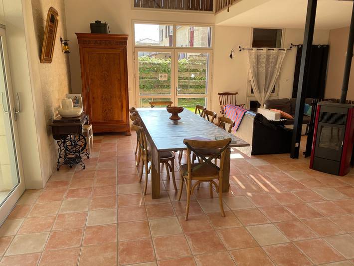 Gîte pour 8 personnes, avec jardin dans Fontenay-le-Comte - 4