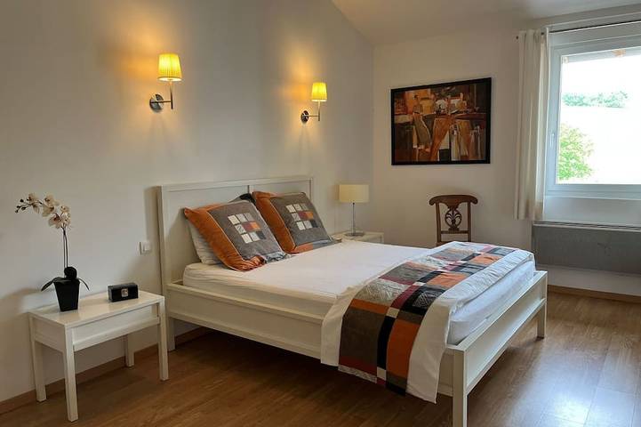 Location de vacances pour 8 personnes, avec jardin et piscine à Sainte-Foy-d'Aigrefeuille - 3