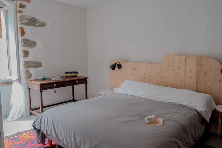 Appartement entier, La maison sous les chênes, gîte dans une maison basque traditionnelle, au calme. in Hasparren, Région de Bayonne