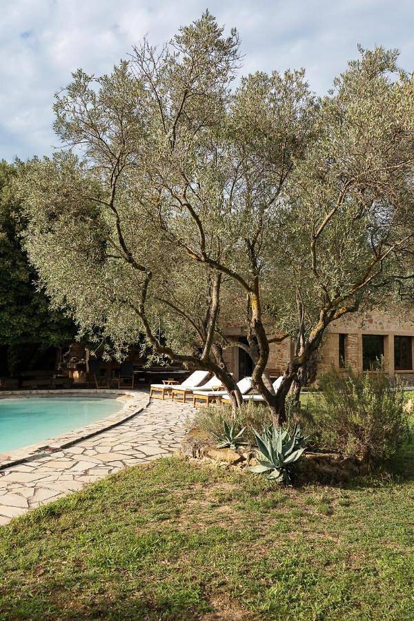 Location de vacances pour 11 personnes, avec jardin et piscine à Rognes