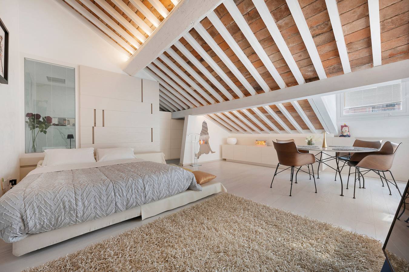Ganze Wohnung, Ferienwohnung 'Luxury Rooftop Verona' mit Wi-Fi und Klimaanlage in Centro Storico, Verona