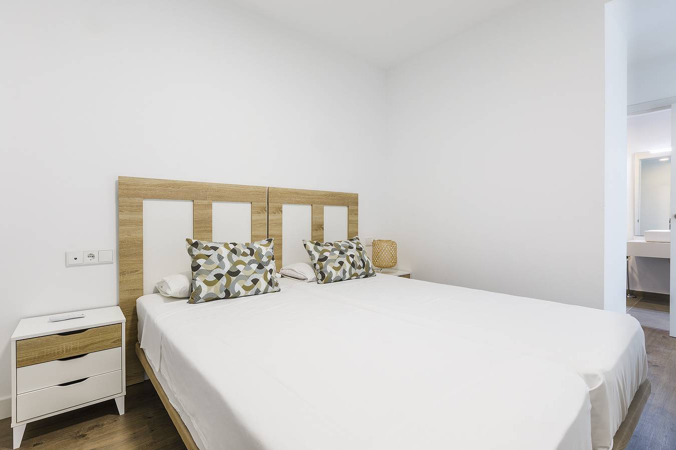 Apartamento entero, A&N Sunset Sea View Apartment with Pool & Parking in Torre del Mar, Costa del Sol