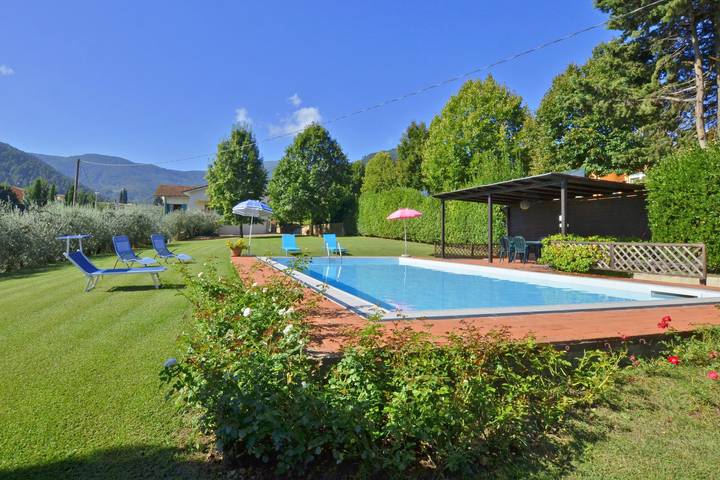 Location de vacances pour 6 personnes, avec balcon et piscine à Capannori - 3