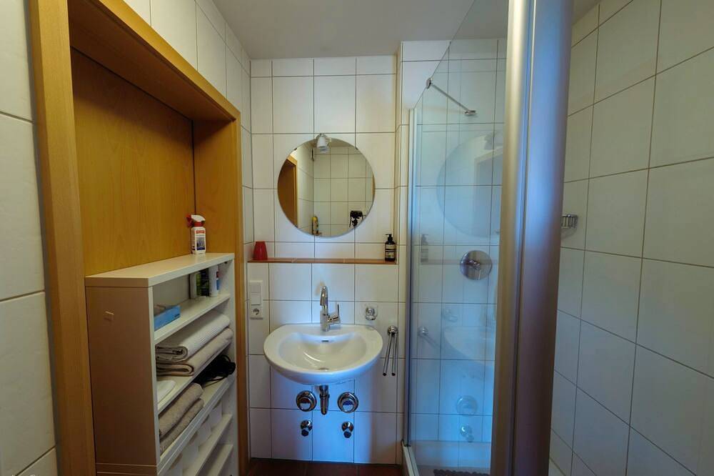 Ganze Wohnung, Apartment mit Terrasse nahe Schweizer Grenze in Weil am Rhein, Südschwarzwald