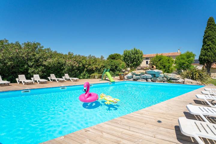 Appartement de vacances pour 3 personnes, avec Jacuzzi et Jardin à Arles