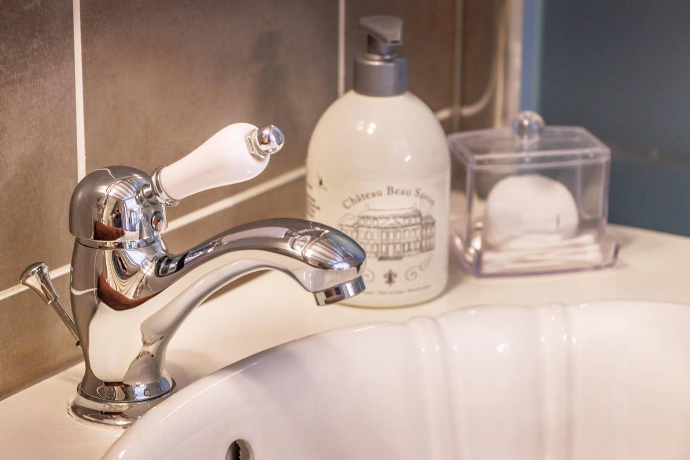 Chambres d'hôtes le Chant des Oiseaux - Chambre "Bohème" in Ryes, Région de Bayeux