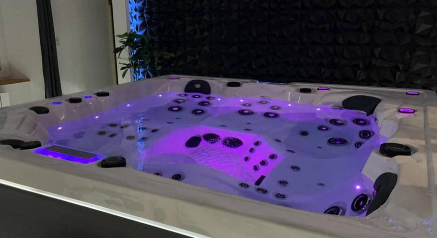 Chambre d’hôte pour 6 personnes, avec terrasse ainsi que sauna et jacuzzi à Ronchamp