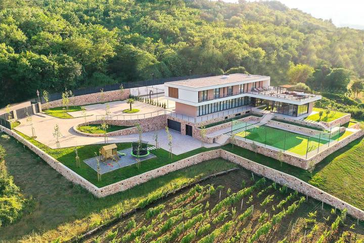 Villa voor 20 personen, with zwembad and sauna as well as tuin and whirlpool, kindvriendelijk - 1